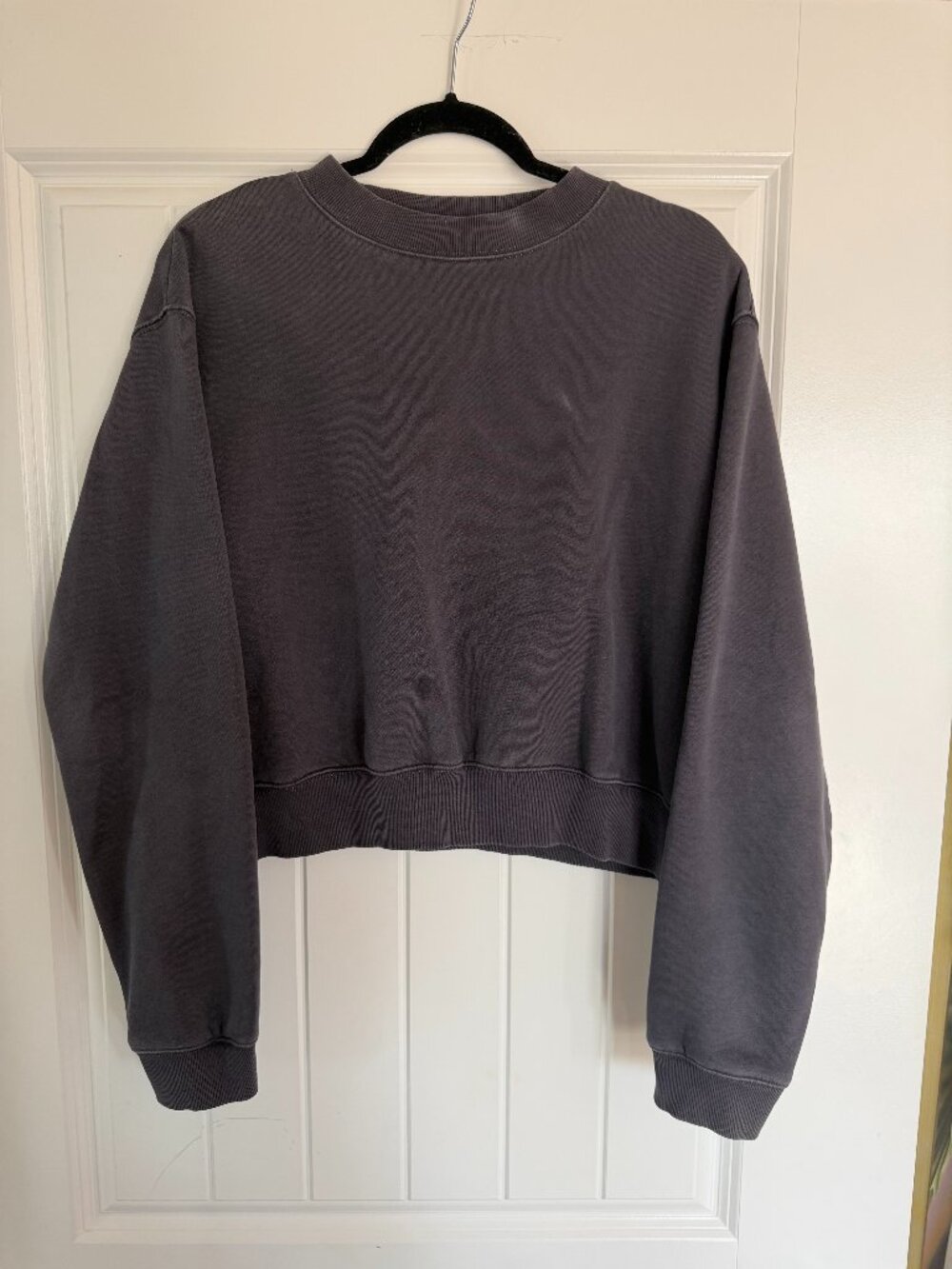 Aritzia TNA Cozy Fleece Crewneck – Washed Charcoal Purple-Grey